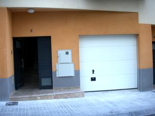 Villa - Town House For Sale in Agullent, Província de València, Spain