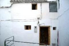 CTP0425-QUAINT VILLAGE HOUSE