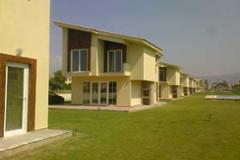 New Development of villas close to beac h