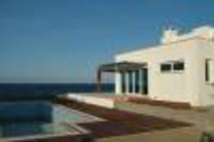 Luxury 4 Bedroom Villa Sea Front