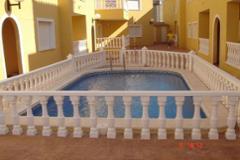2 bedroom apartment with roof terrace