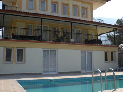 Photo 4 of Spacious 2 Bed Duplex Apartment with Pool (Last Remaining)
