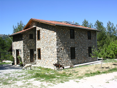 Photo 2 of Bespoke Traditional Stone Cottage with Private Pool & Parking