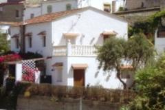 CTP0450-DETACHED HOUSE WITH 2 APARTMENTS IN A QUAINT ANDALUCIAN PUEBLO