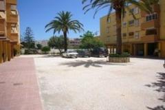 Completely renovated 2nd floor 3 bed apartment located some 150m from the Arenal...