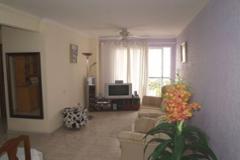 Sparkling clean apartment just 200m from Javea's sandy Arenal beach 