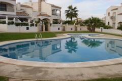 ground floor 2bed 2 bath apartment 