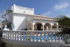 Villa Cumbre del Sol