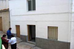 BARGAIN TOWNHOUSE
