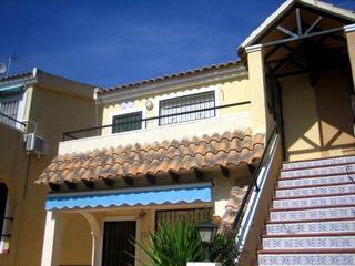 Villa - bungalow For Sale in Villamartín, Alicante, Spain