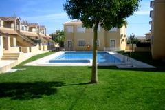 Villa - bungalow in Alicante