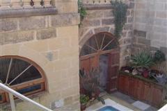 Charming 3 bedroom House Of Character with pool