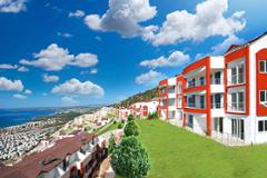 HORIZON HILL DUPLEX APARTMENTS