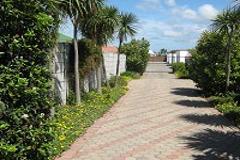 2 BEDROOM IN SECURITY COMPLEX