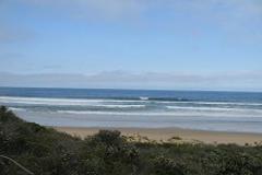 PRIVATE WALKWAY TO BEACH