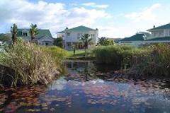 THE RIVER CLUB