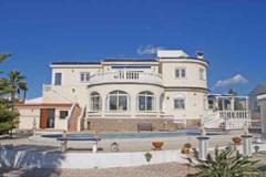 Luxury 2 story Villa with pool