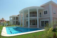 Luxury Detached Villa with private swimming pool,private garden and private saun...