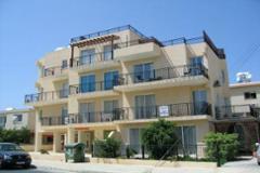 2 bed apartment in quiet residential area
