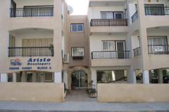Well presented 1 bed apartment