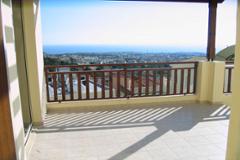 Luxury 1 bed apartment in popular village