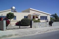 Nicely presented 3 bed bungalow