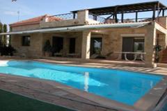 Lovely 3 bed bungalow with roof garden