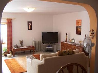 Photo 3 of 