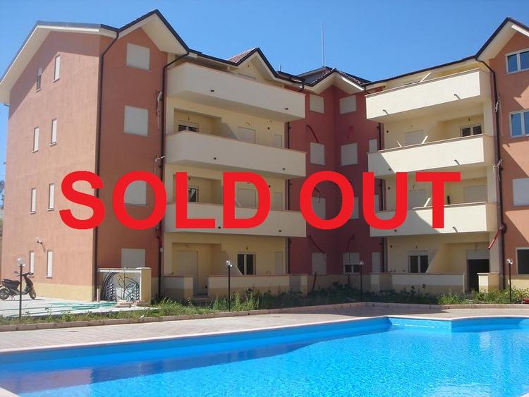 Apartment For Sale in Caulonia, Reggio di Calabria, Italy