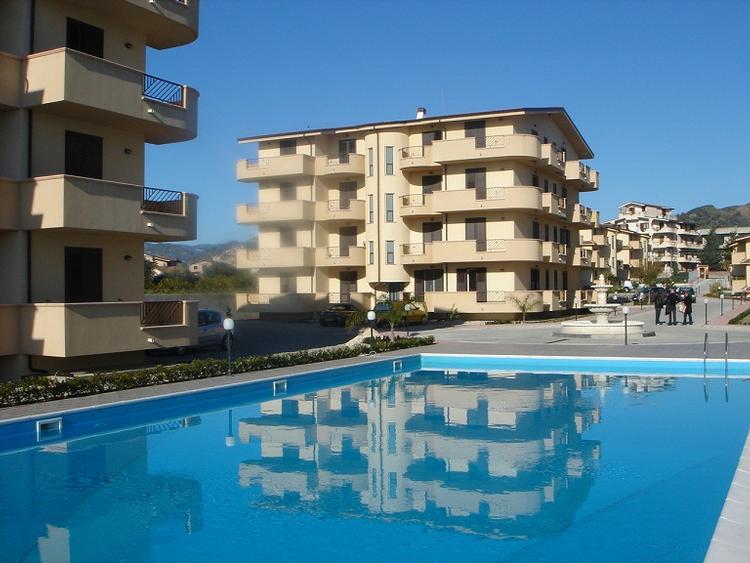 Apartment For Sale in Reggio di Calabria, Italy