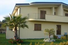Apartments in front line beach position. Very previleged location. 