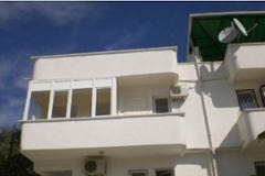 Villa - House / Home in Akbuk