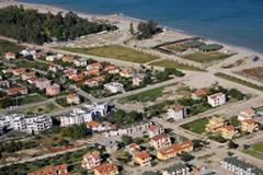3 and 4 bedroom townhouses by the Sea