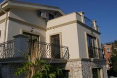 Development of villas with sea views