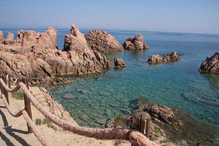 Photo 2 of one bedroom apartment only 200mt from the sea