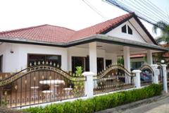 Villa Bang Saray