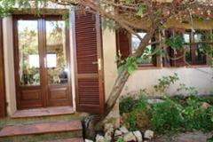 I46 three bedrooms villa with space private garden