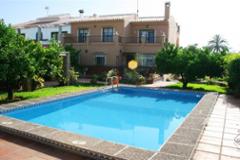 Villa - town house for sale in Alhaurín de la Torre, Provincia de Málaga, Spain