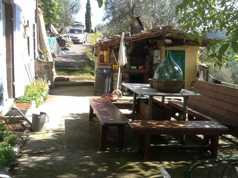 Villa - House For Sale in Borgo a Mozzano, Lucca, Italy