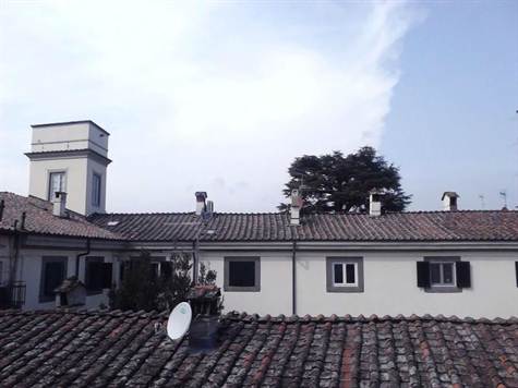 Apartment For Sale in Lucca, Italy