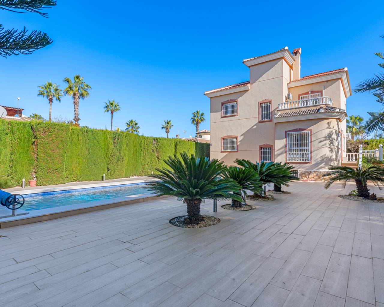 Apartment For Sale in Doña Ines, Alicante, Spain