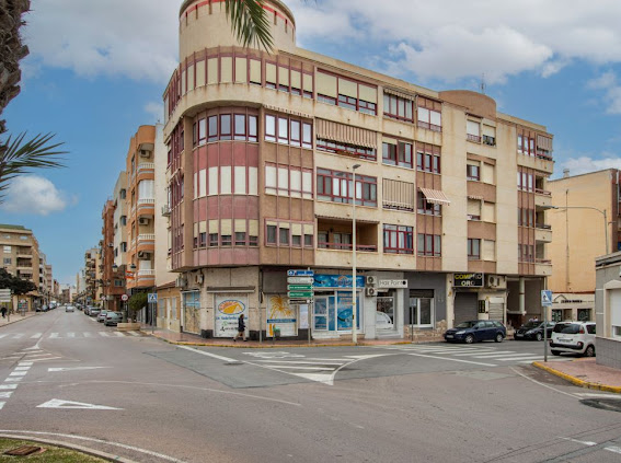 Apartment For Sale in Pueblo Mascarat, Alicante, Spain