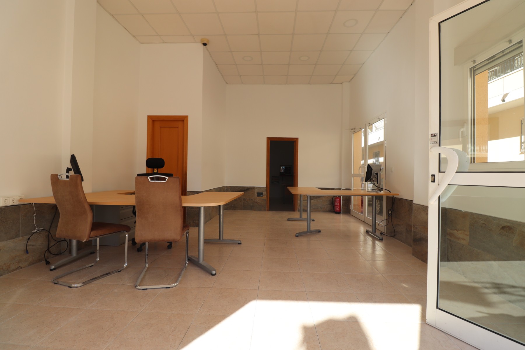 Photo 4 of 