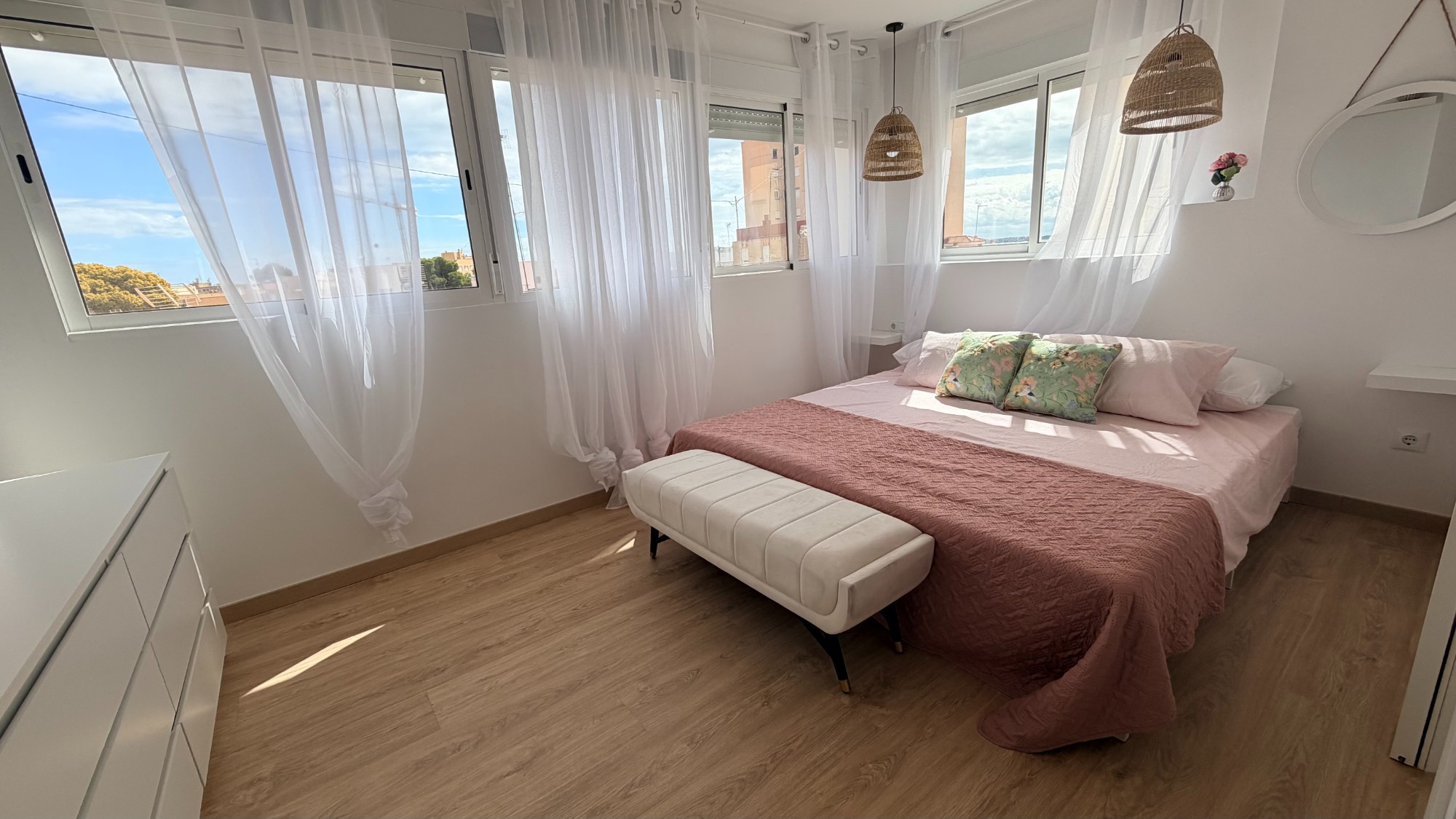 Photo 2 of 