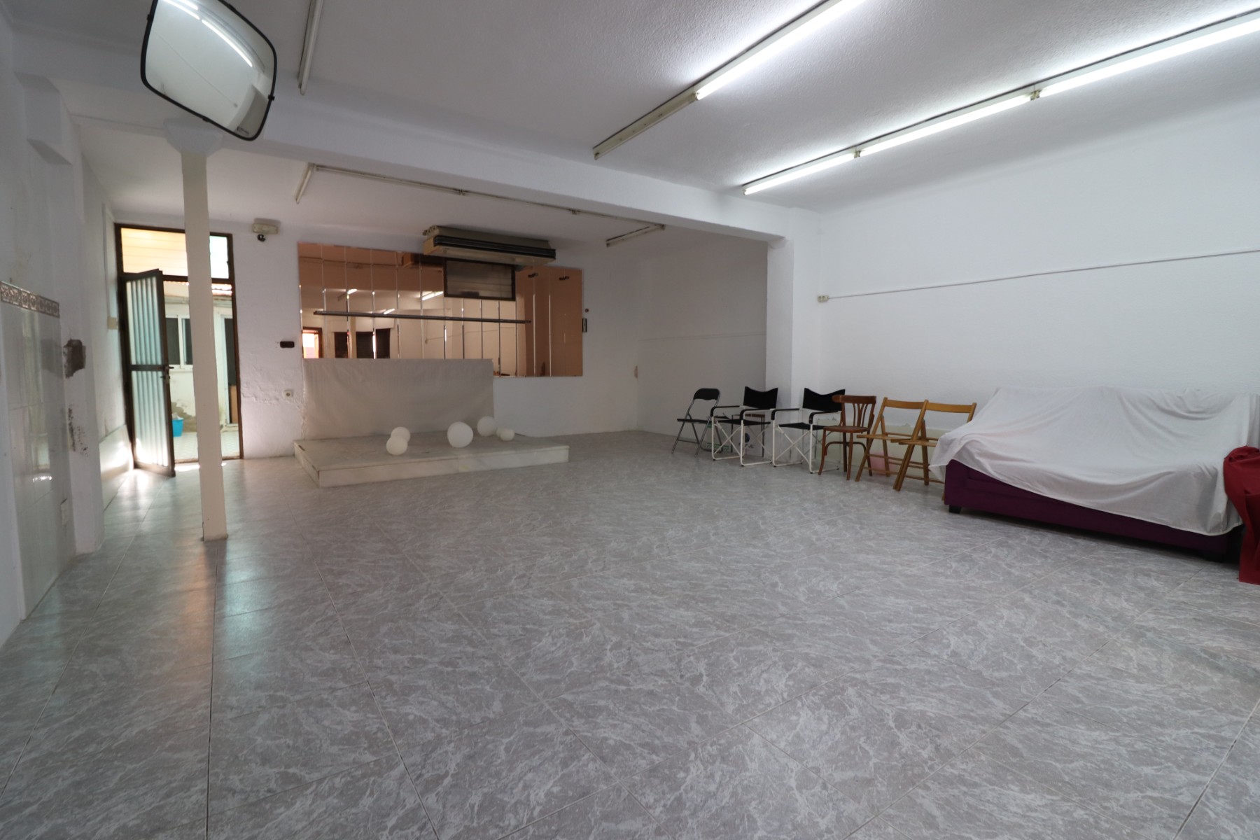 Photo 7 of 