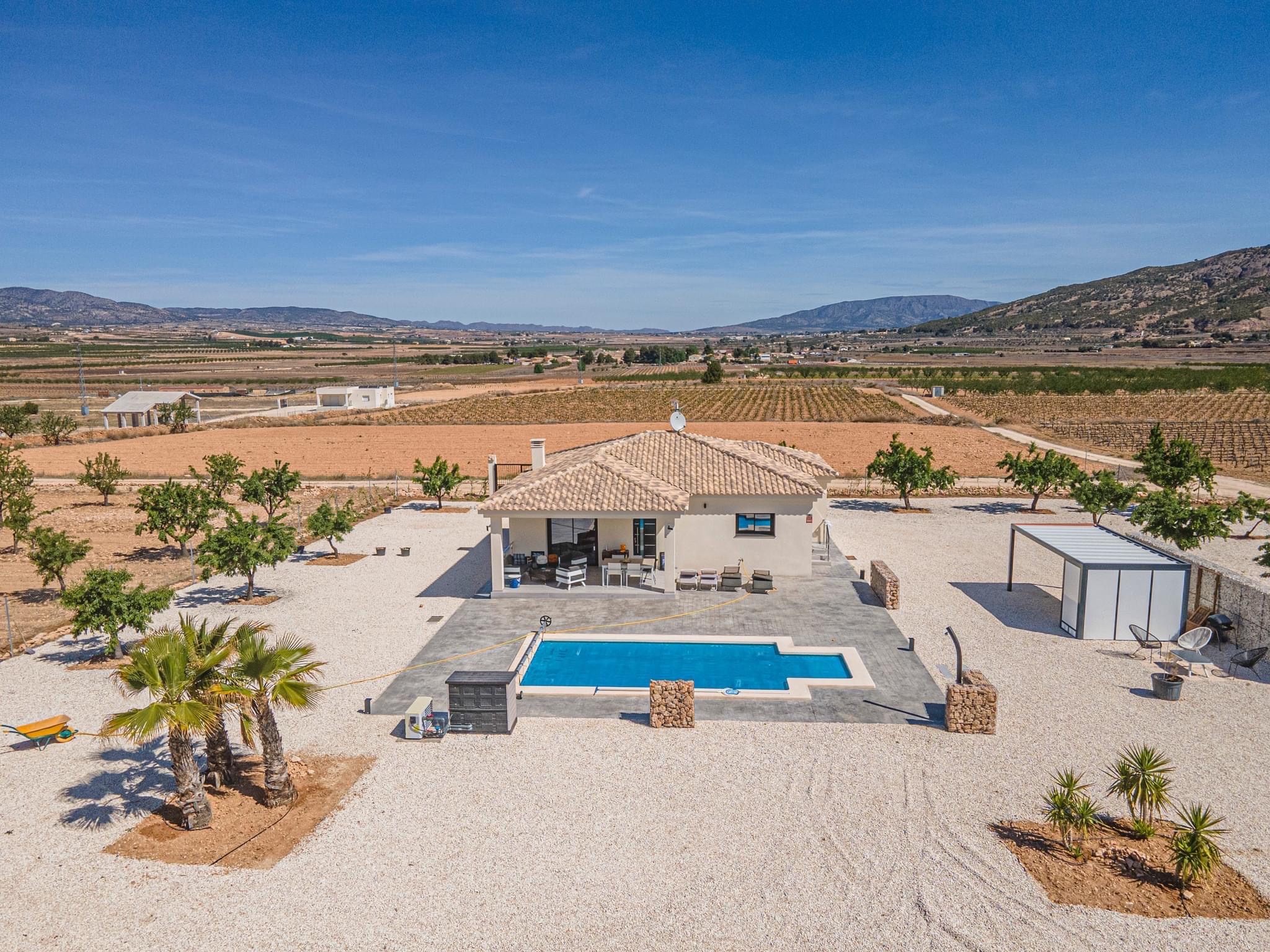 Apartment For Sale in Pinoso, Alicante, Spain