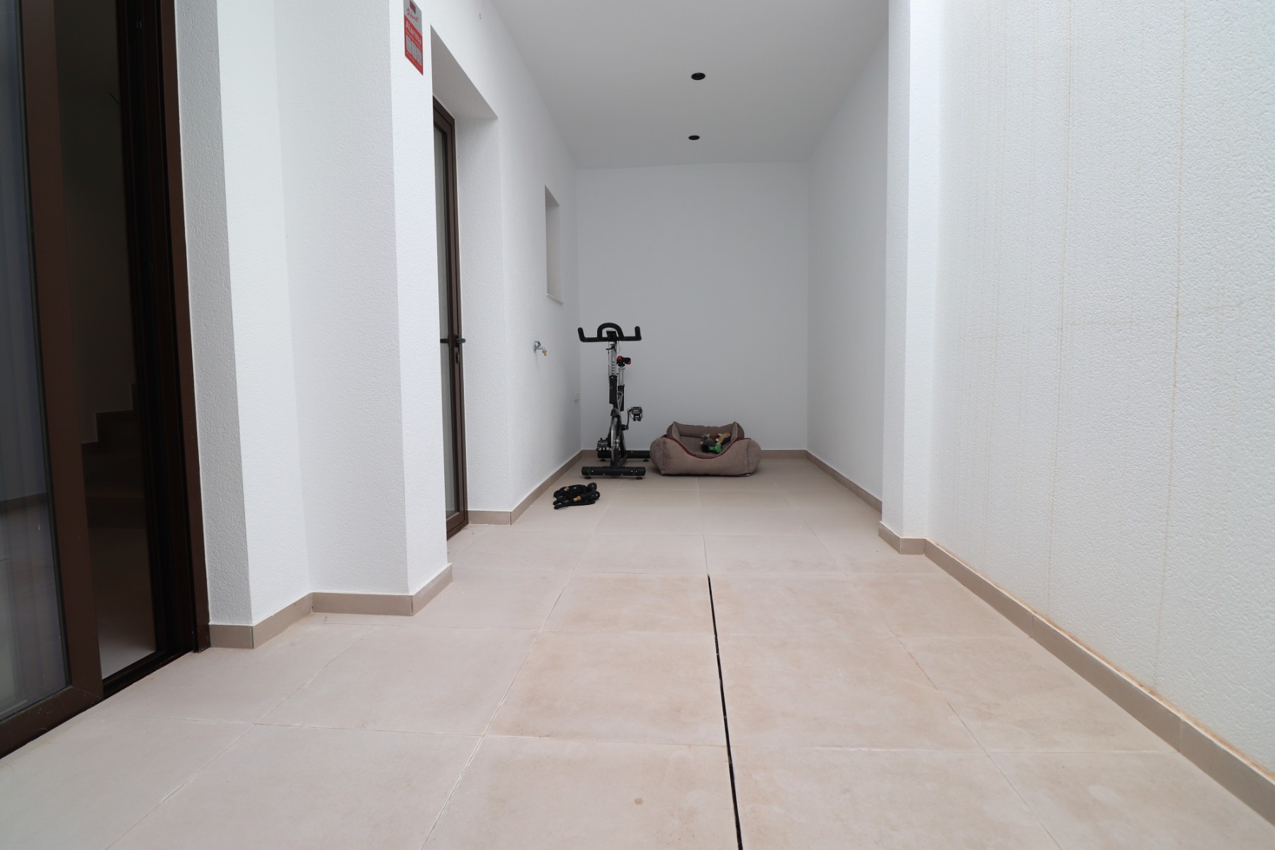 Photo 3 of 
