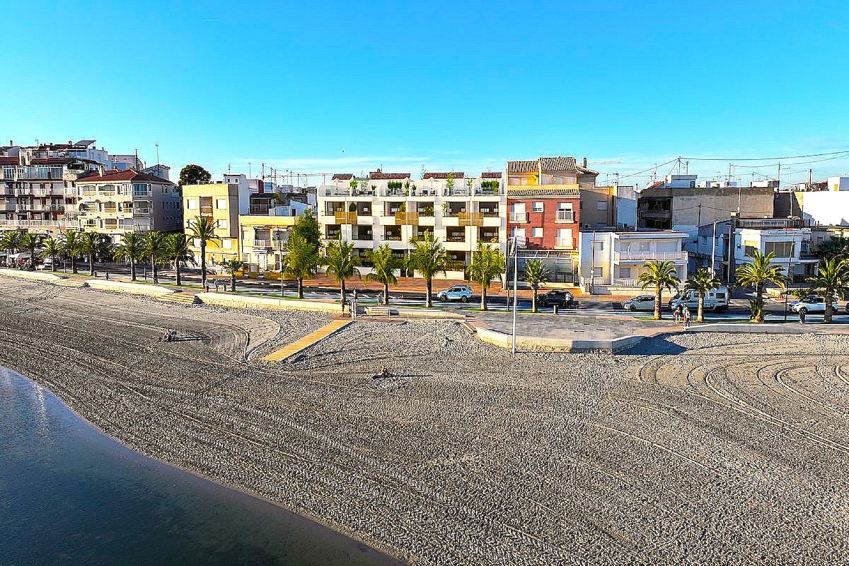 Photo 8 of Stunning beachfront apartments with garage and communal swimming pool!
