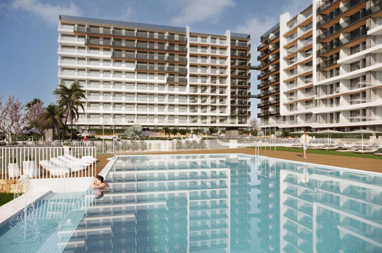 3-bed Apartment for sale in Alicante, Spain