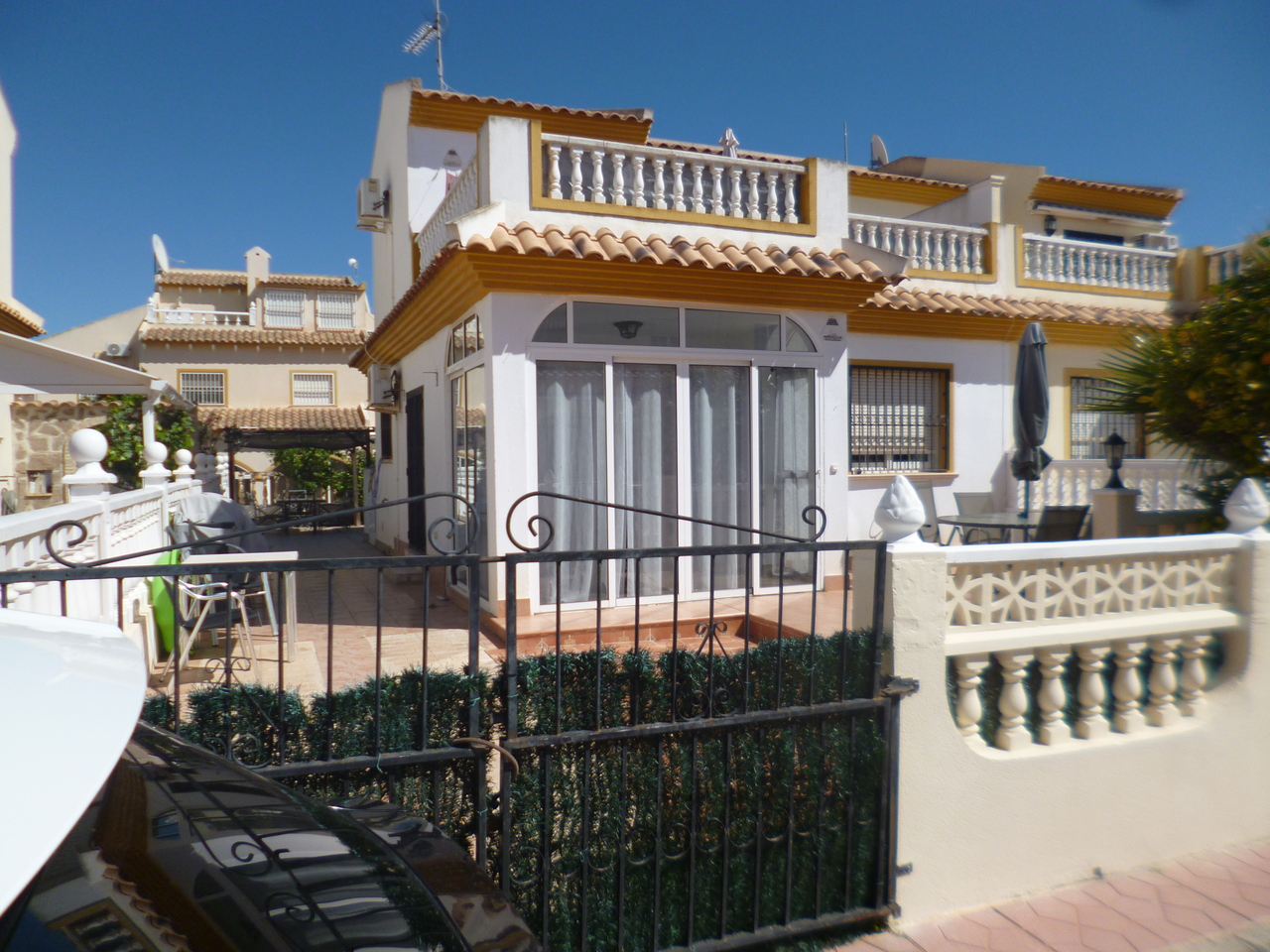3-bed Apartment for sale in Alicante, Spain